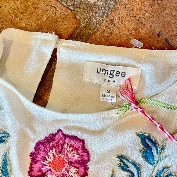 NWT Off Shoulder Floral Embroidered Mini Dress by Umgee. S - Picture 12 of 16